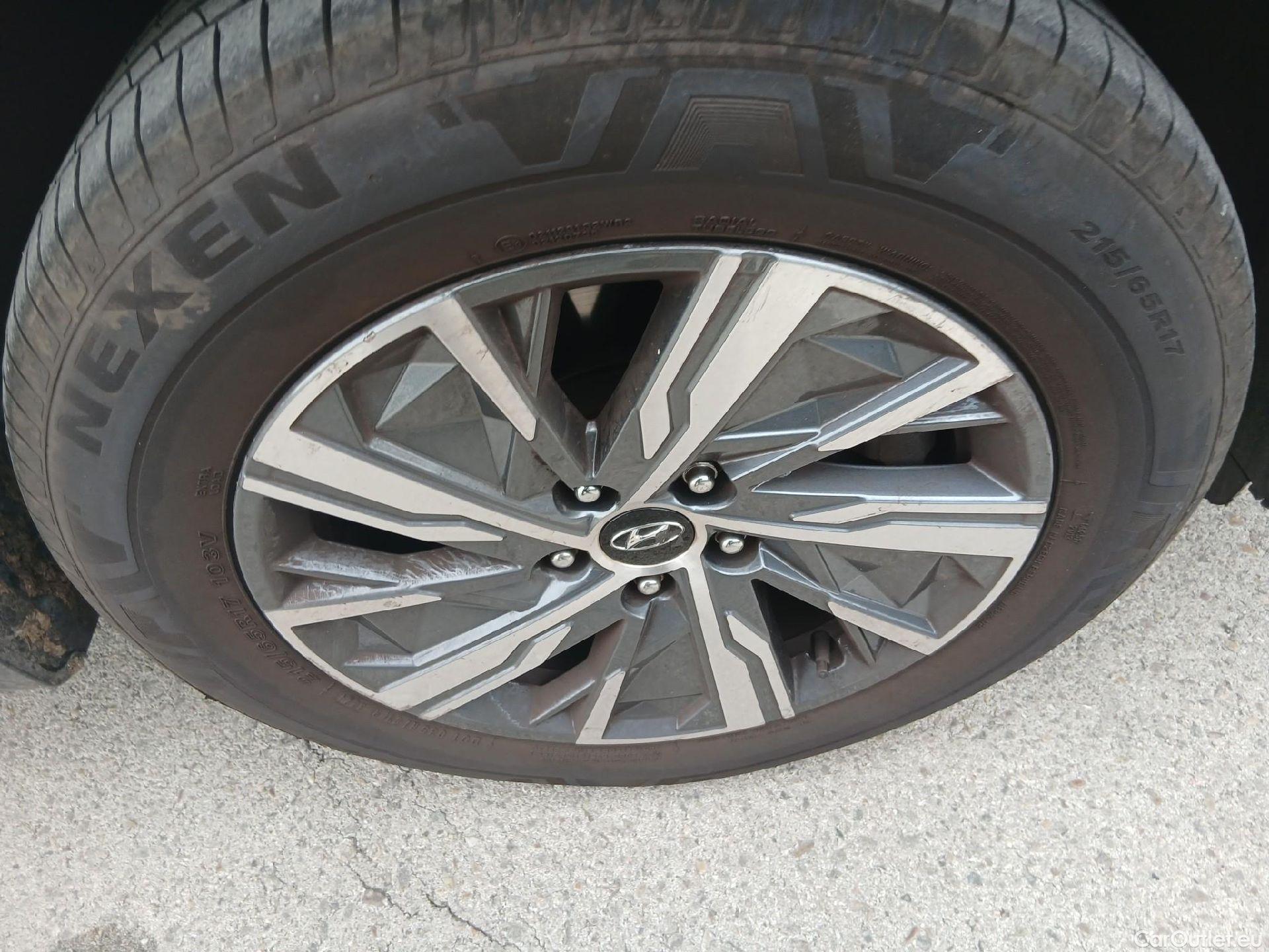  Hyundai  Tucson HYUNDAI  / 2020 / 5P / todoterreno 1.6 CRDI 100kW (136CV) 48V Maxx Sky DCT #40