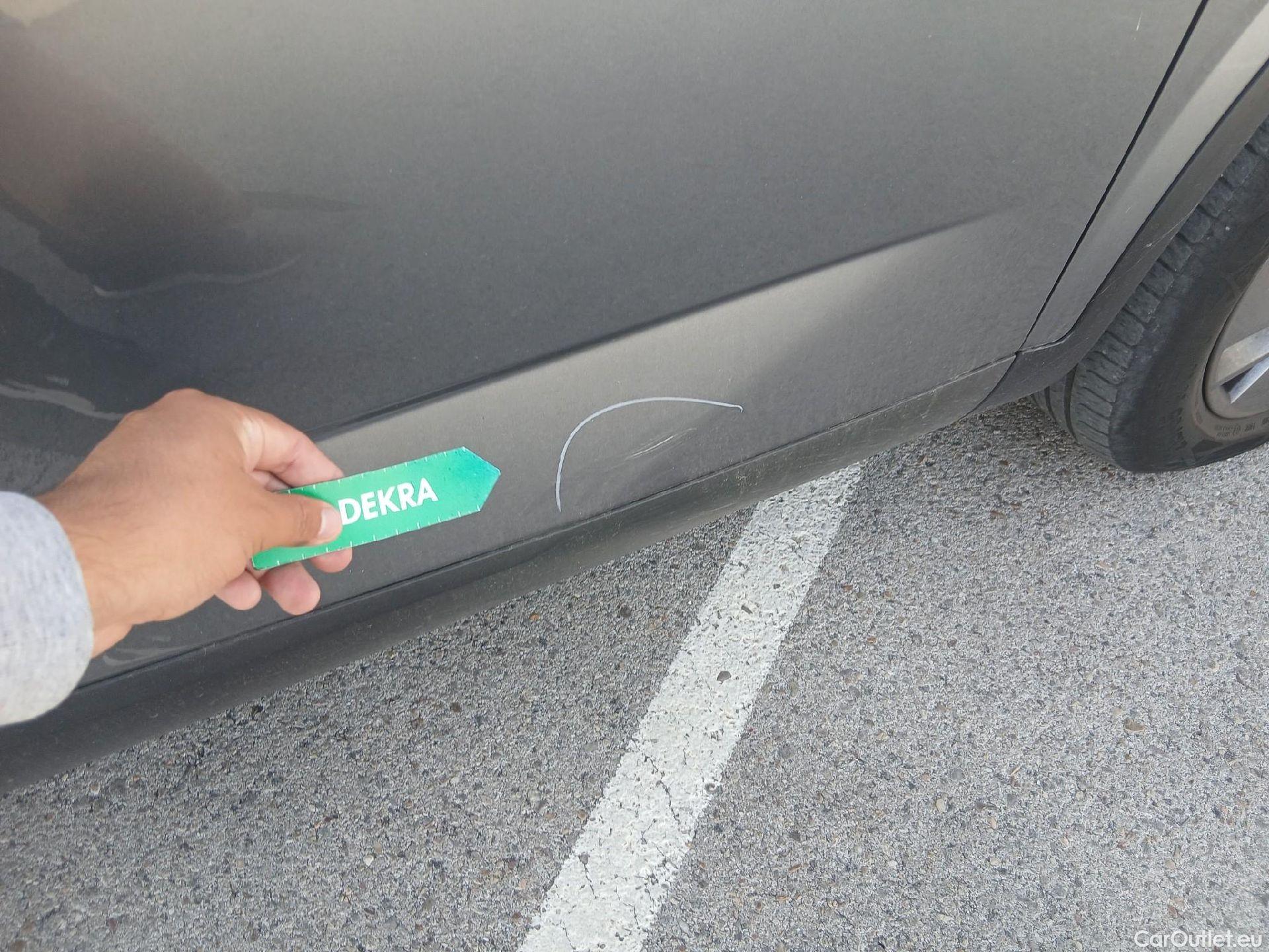  Nissan  Qashqai NISSAN  / 2021 / 5P / todoterreno DIG-T 116kW (158CV) mHEV Xtronic Acenta (AC4) #26