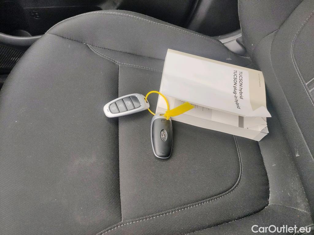  Hyundai  Tucson HYUNDAI  / 2020 / 5P / todoterreno 1.6 TGDI 169kW HEV Tecno Sky Auto #19