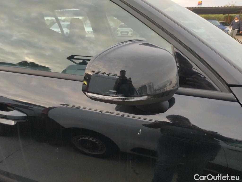  Volvo  XC 40 VOLVO XC40 / 2017 / 5P / todoterreno 1.5 T2 Momentum Core #9