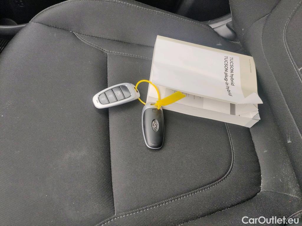  Hyundai  Tucson HYUNDAI  / 2020 / 5P / todoterreno 1.6 TGDI 169kW HEV Tecno Sky Auto #20