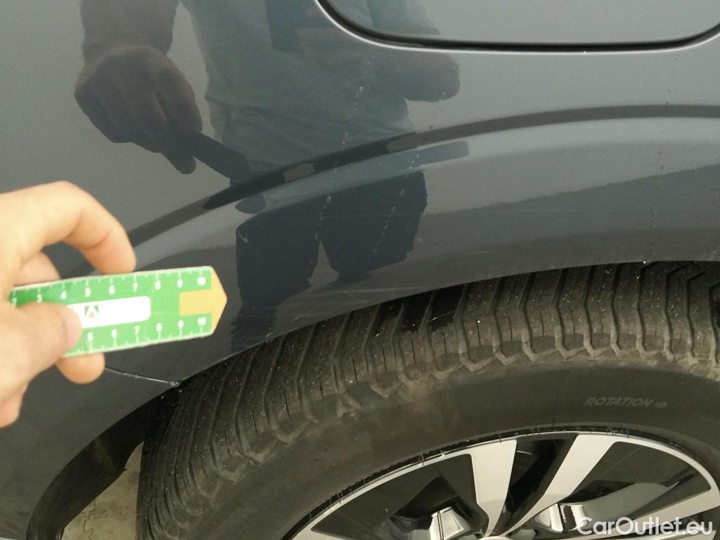  Volvo  XC60 VOLVO  / 2017 / 5P / todoterreno 2.0 B4 D AWD Momentum Pro Auto #14