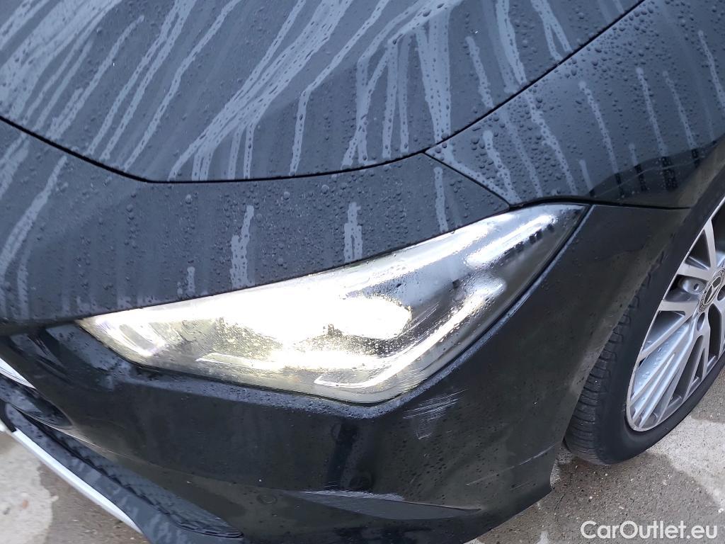  Mercedes  CLA-Klasse MERCEDES-BENZ CLA / 2019 / 4P / coupé CLA 200 D DCT #1