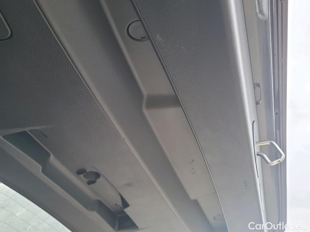  Bmw  X1 BMW  / 2019 / 5P / todoterreno sDrive18d #9