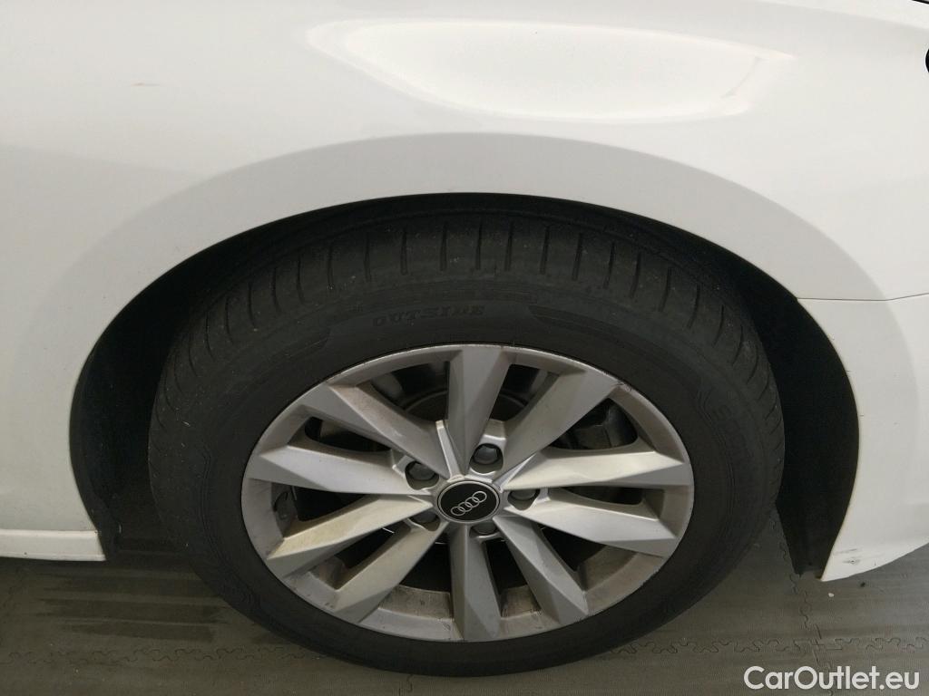  Audi  A3 AUDI  / 2020 / 5P / berlina con portón Sportback 30 TFSI 81kW (110CV) S tronic #5