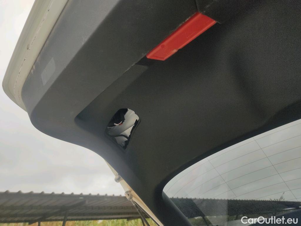  Volkswagen  T-ROC VOLKSWAGEN  / 2017 / 5P / todoterreno Advance 2.0 TDI 85kW (115CV) #10