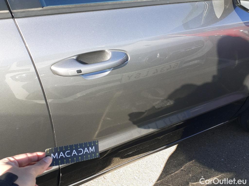  KIA  Niro KIA  / 2022 / 5P / crossover 1.6 GDi HEV 104kW (141CV) Drive #3