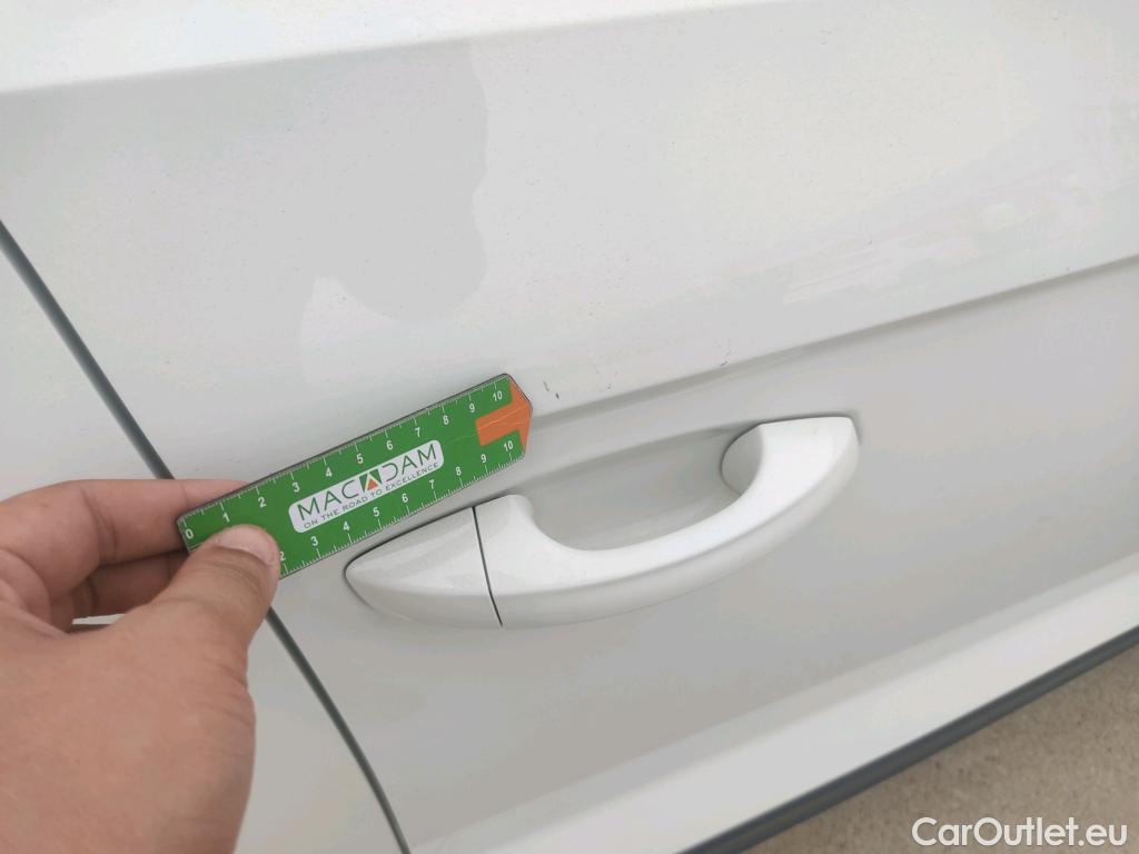  Volkswagen  T-ROC VOLKSWAGEN  / 2017 / 5P / todoterreno Advance 2.0 TDI 85kW (115CV) #23