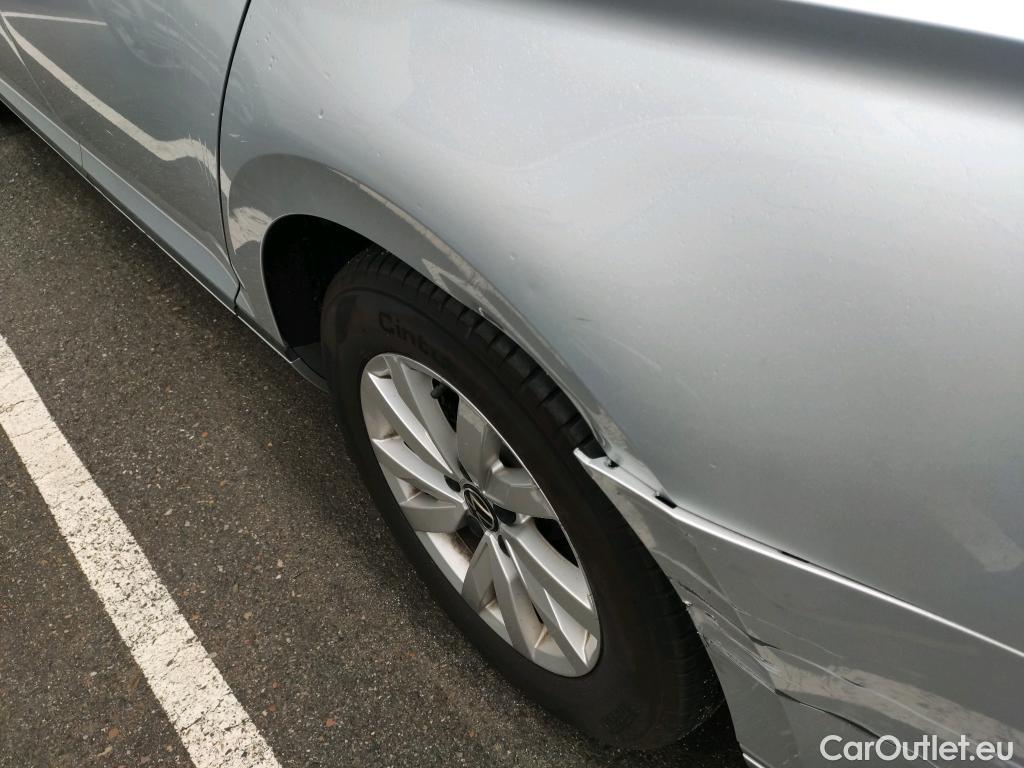  Volkswagen  Passat VOLKSWAGEN  / 2019 / 4P / sedán 2.0 TDI 110kW (150CV) #3