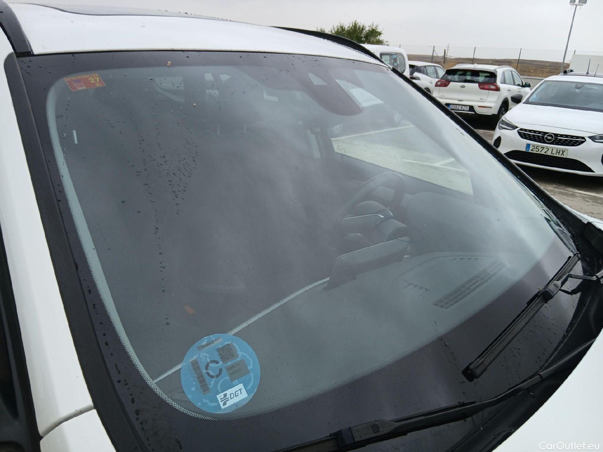  Bmw  X1 BMW  / 2019 / 5P / todoterreno sDrive18dA Corporate (AC4) #2