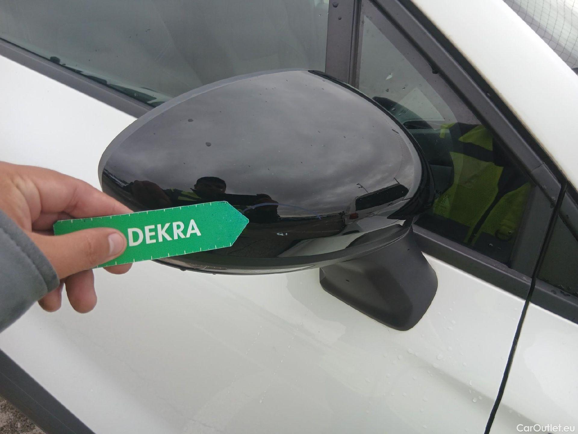  Renault  Captur RENAULT  / 2019 / 5P / todoterreno Intens TCe 90 (AC) #26