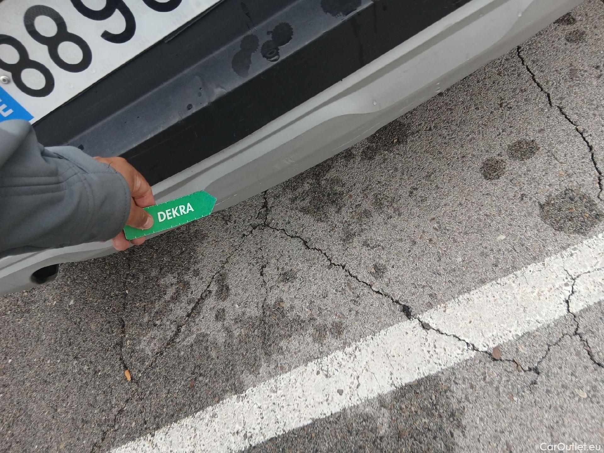  Renault  Captur RENAULT  / 2019 / 5P / todoterreno Intens TCe 90 (AC) #22