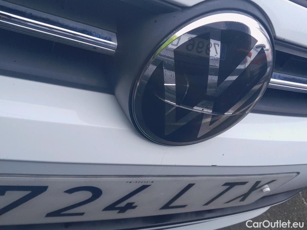  Volkswagen  Polo VOLKSWAGEN  / 2017 / 5P / berlina con portón Advance 1.0 TSI 70kW (95CV) #5