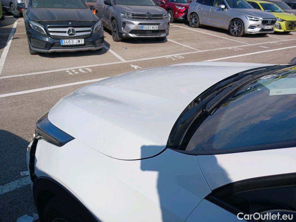  KIA  XCeed KIA  / 2022 / 5P / todoterreno 1.5 MHEV GT-line 118kW (160CV) DCT #6