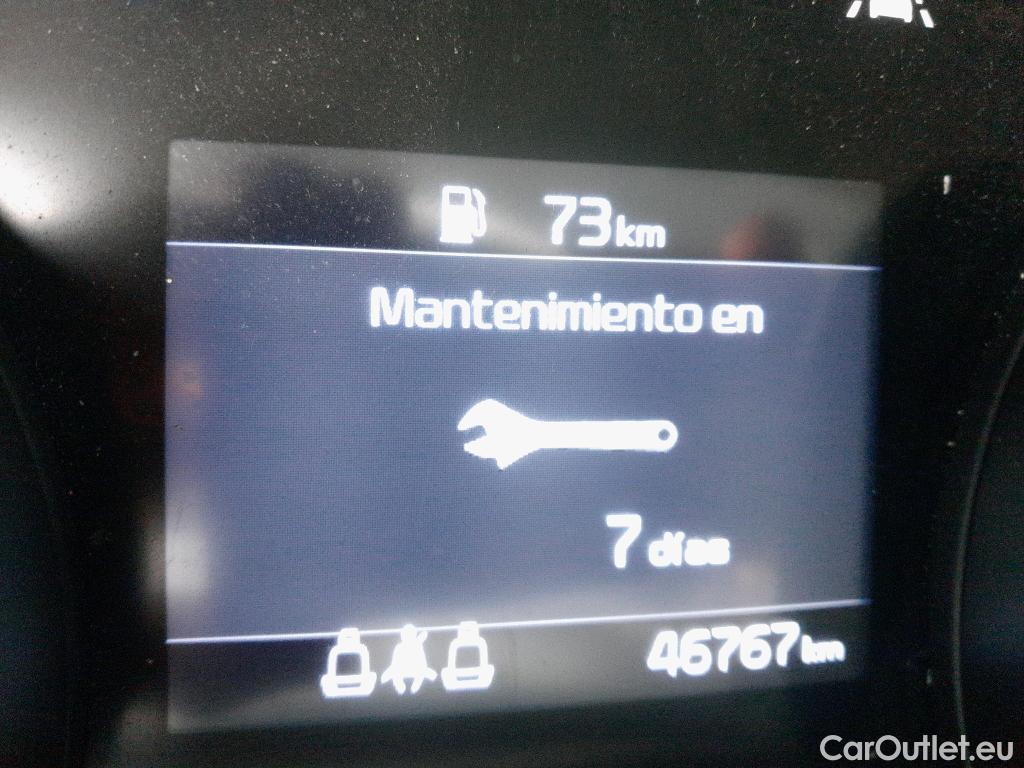  KIA  Cee'd KIA Ceed / 2018 / 5P / berlina con portón 1.0 T-GDi 74kW (100CV) Drive #23