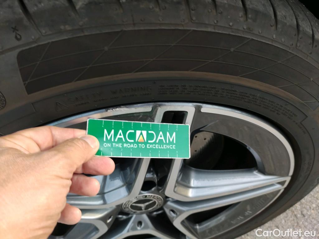  Mercedes  G-Klasee MERCEDES-BENZ GLC Coupé / 2019 / 5P / coupé GLC 300 de 4MATIC #4