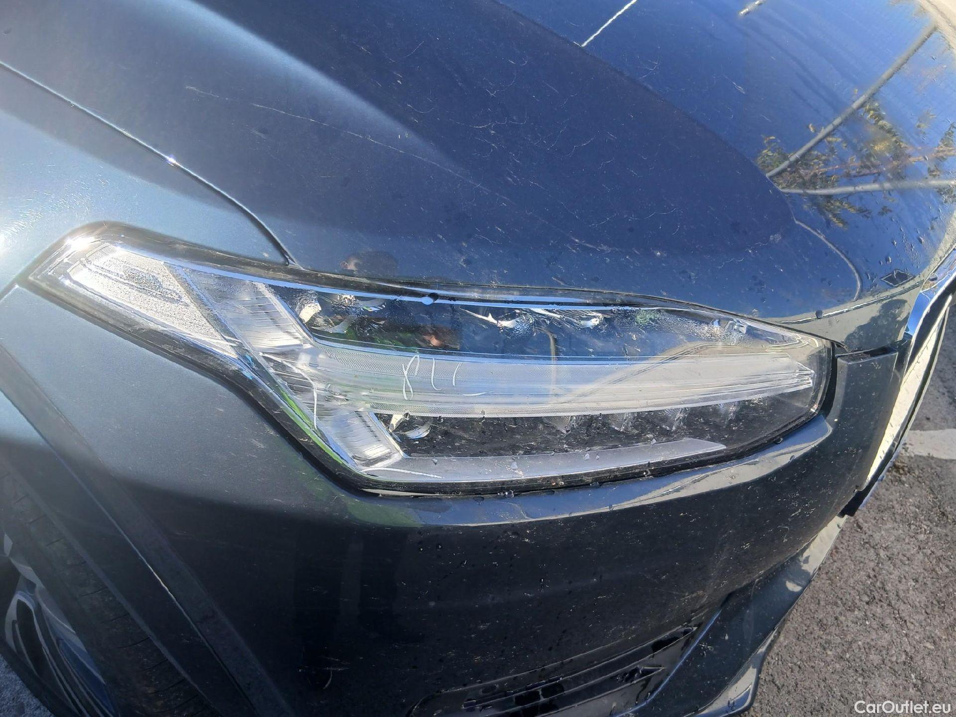  Volvo  XC90 VOLVO  / 2019 / 5P / todoterreno 2.0 B5 D AWD Momentum Pro Auto #9