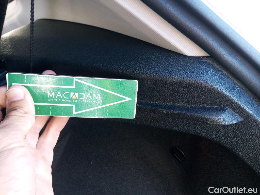  Volkswagen  Polo VOLKSWAGEN  / 2021 / 5P / berlina con portón Life 1.0 TSI 70kW (95CV) #9