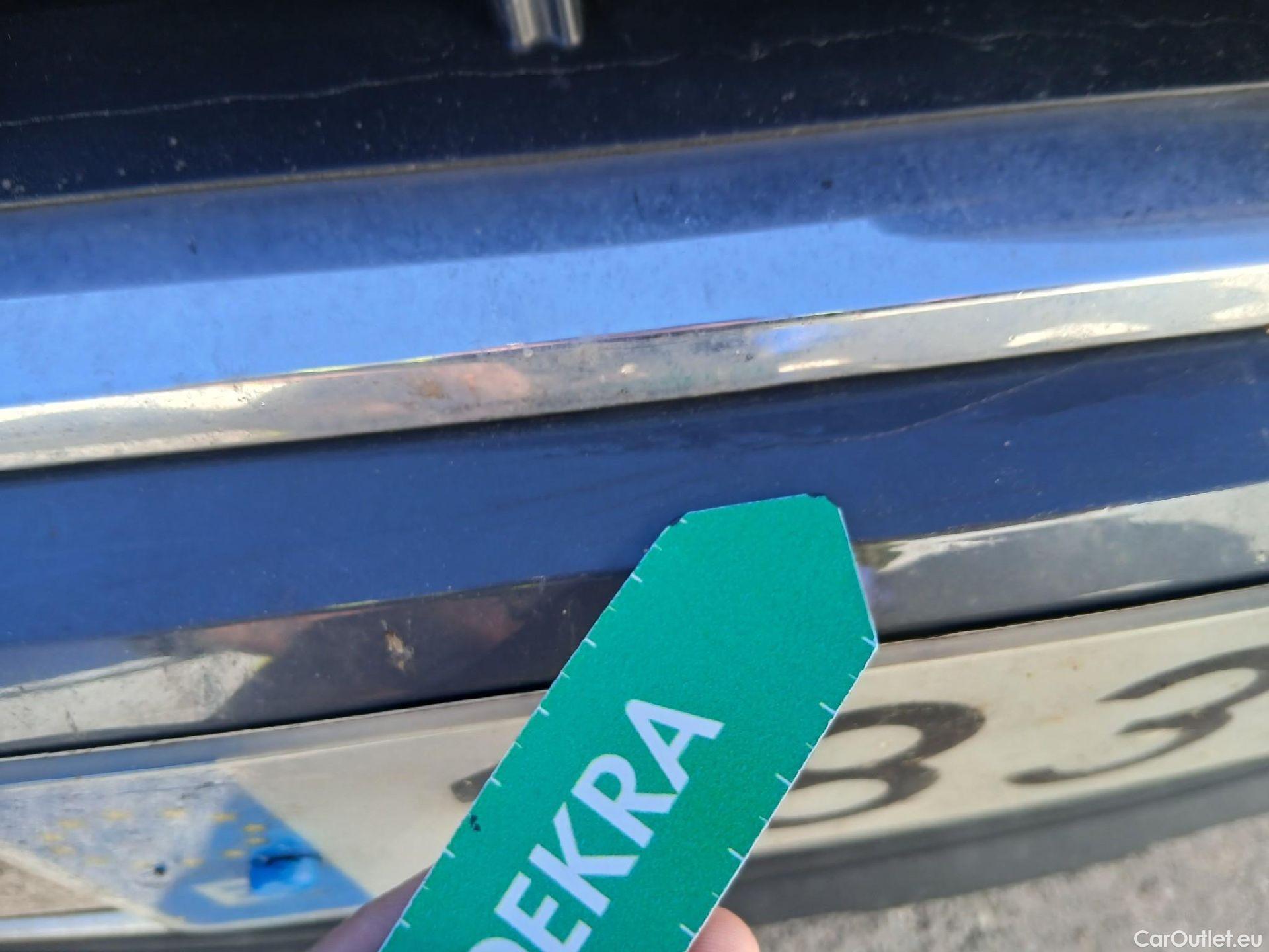  Volkswagen  Tiguan VOLKSWAGEN  / 2020 / 5P / todoterreno Life 2.0 TDI 110kW (150CV) DSG #4