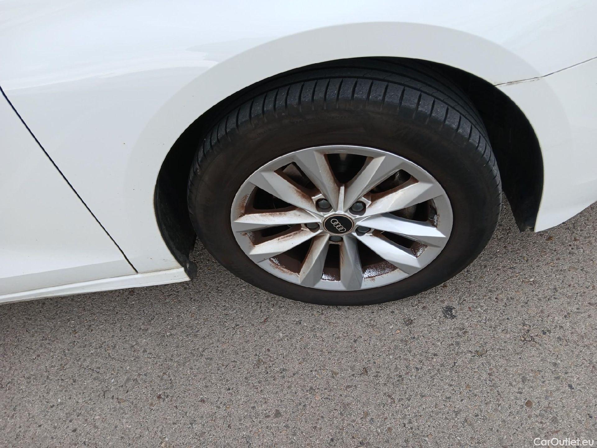  Audi  A3 AUDI  / 2020 / 5P / berlina con portón Sportback 30 TFSI 81kW (110CV) S tronic #5