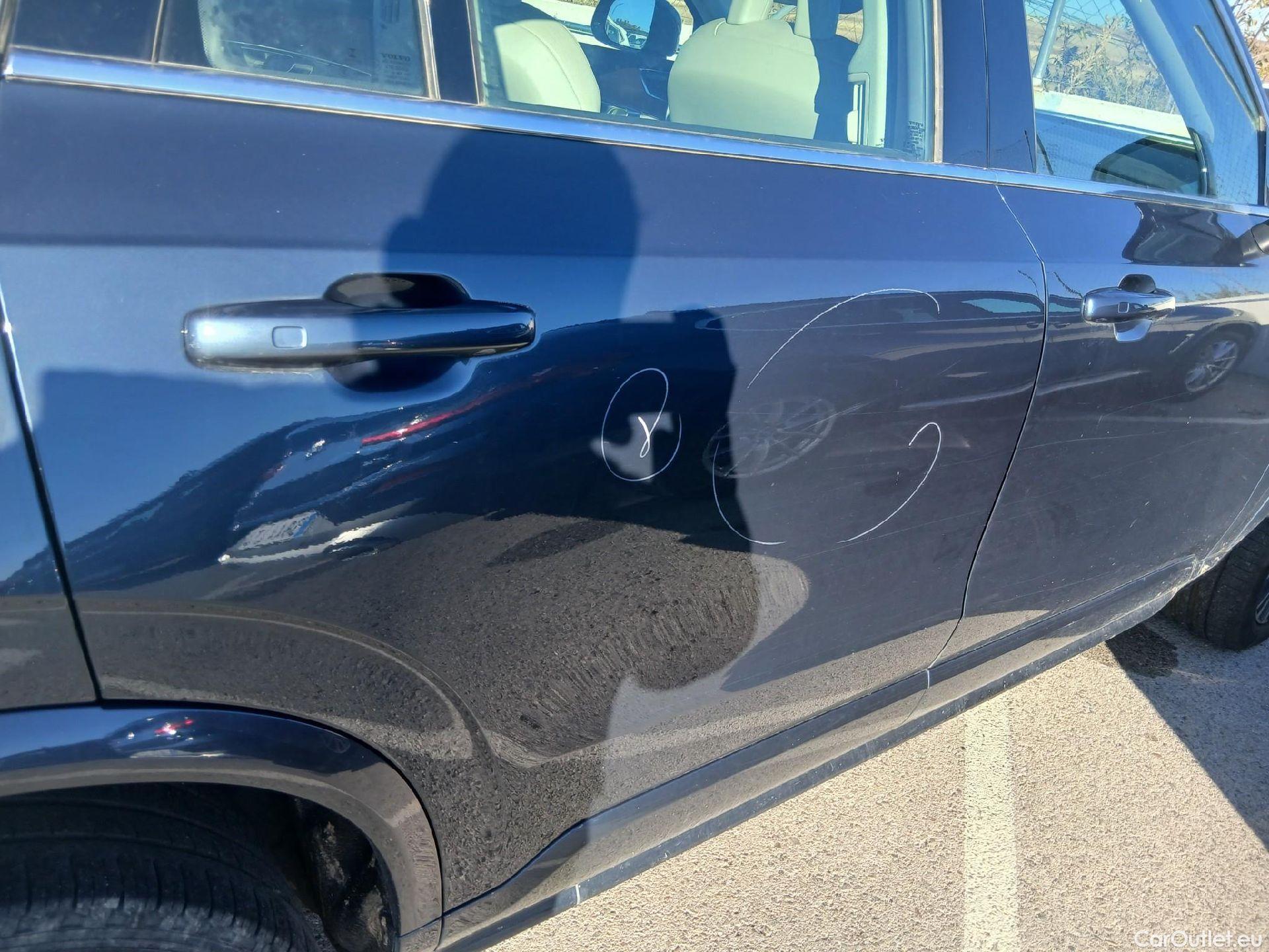  Volvo  XC90 VOLVO  / 2019 / 5P / todoterreno 2.0 B5 D AWD Momentum Pro Auto #22