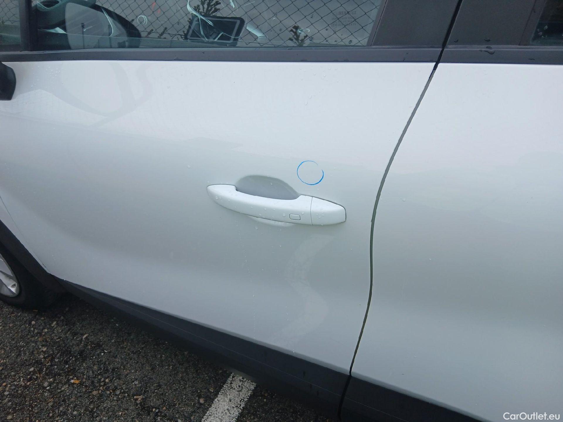  Renault  Captur RENAULT  / 2019 / 5P / todoterreno Intens TCe 90 (AC) #17