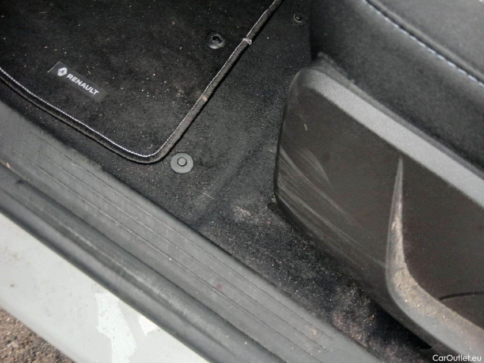  Renault  Captur RENAULT  / 2019 / 5P / todoterreno Intens TCe 90 (AC) #3