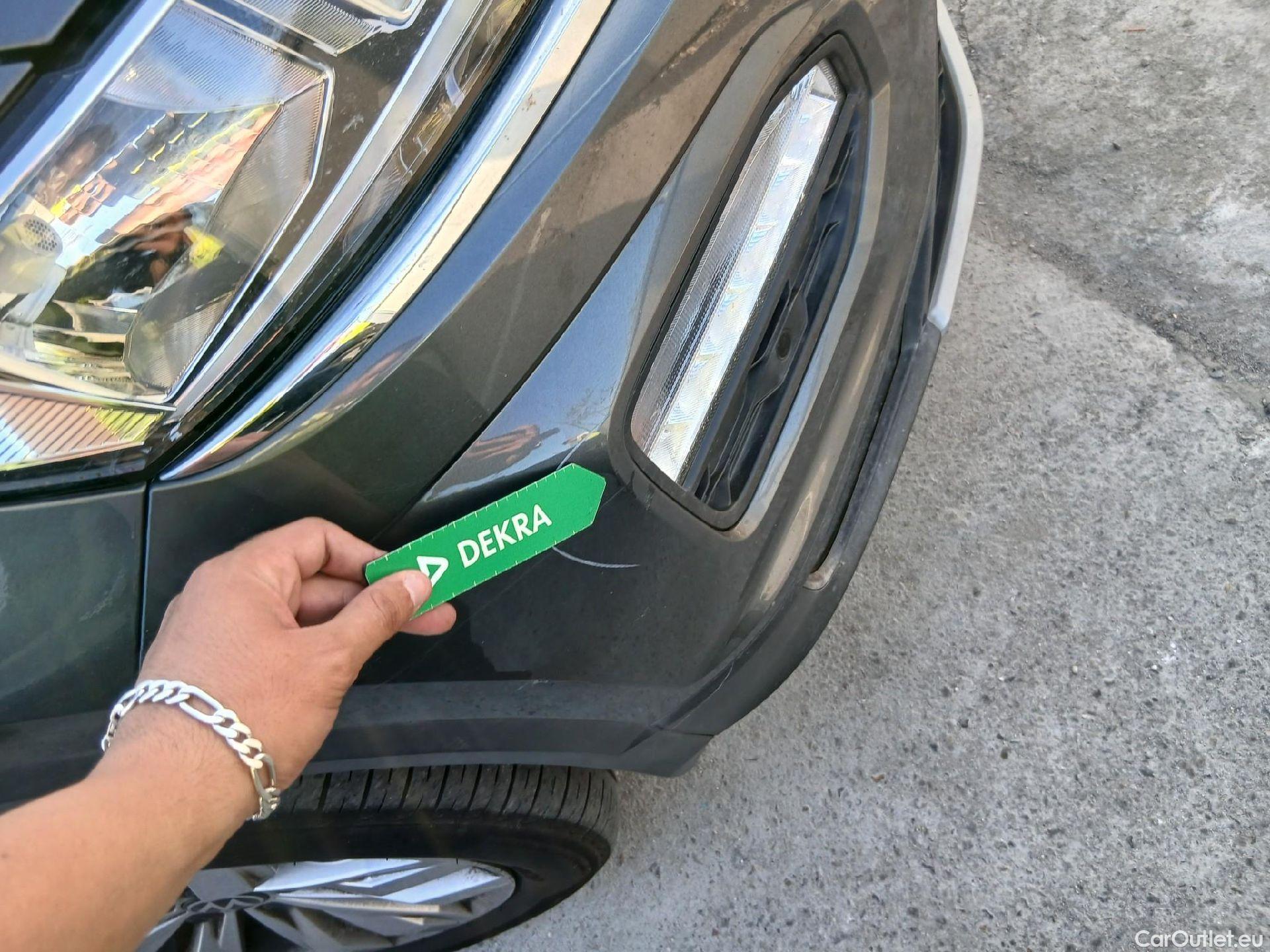  Volkswagen  T-ROC VOLKSWAGEN  / 2017 / 5P / todoterreno Advance 2.0 TDI 110kW (150CV) DSG (AC2) #2