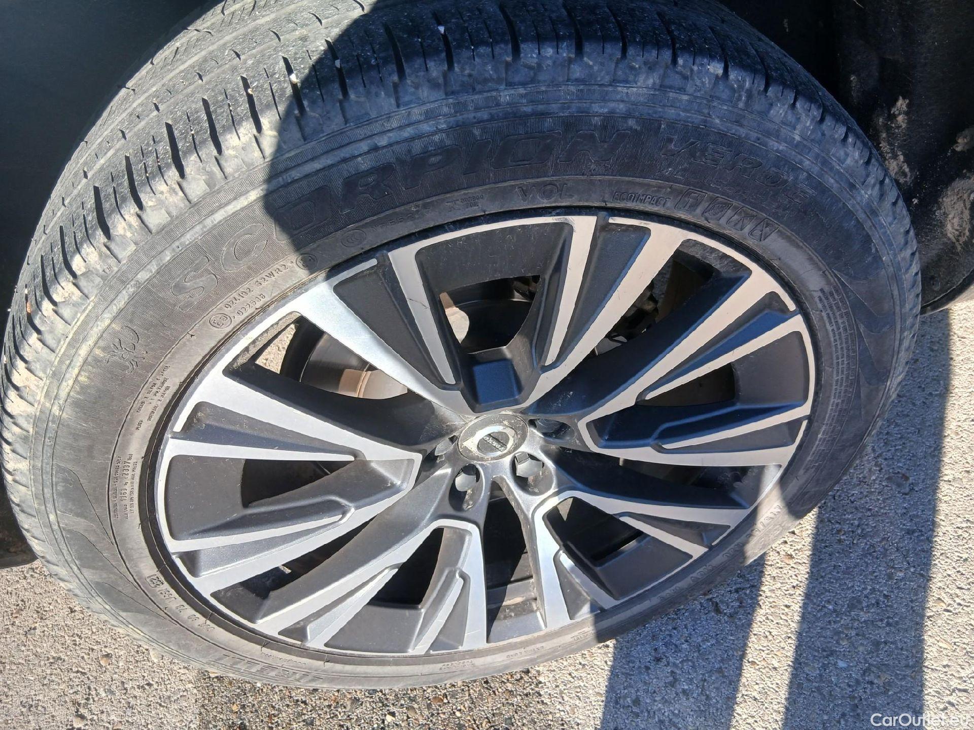  Volvo  XC90 VOLVO  / 2019 / 5P / todoterreno 2.0 B5 D AWD Momentum Pro Auto #21