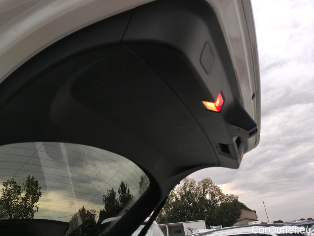  Mercedes  G-Klasee MERCEDES-BENZ GLC Coupé / 2019 / 5P / coupé GLC 300 de 4MATIC #11