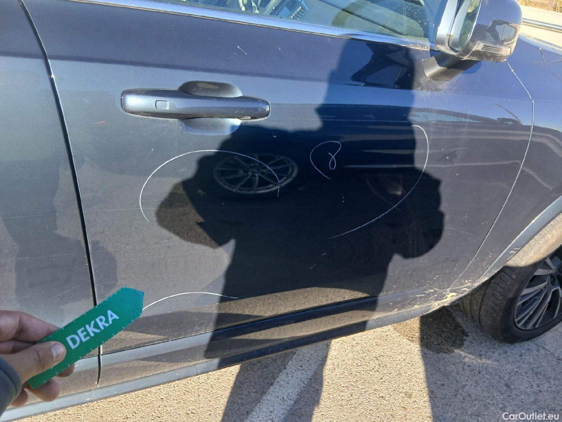  Volvo  XC90 VOLVO  / 2019 / 5P / todoterreno 2.0 B5 D AWD Momentum Pro Auto #24