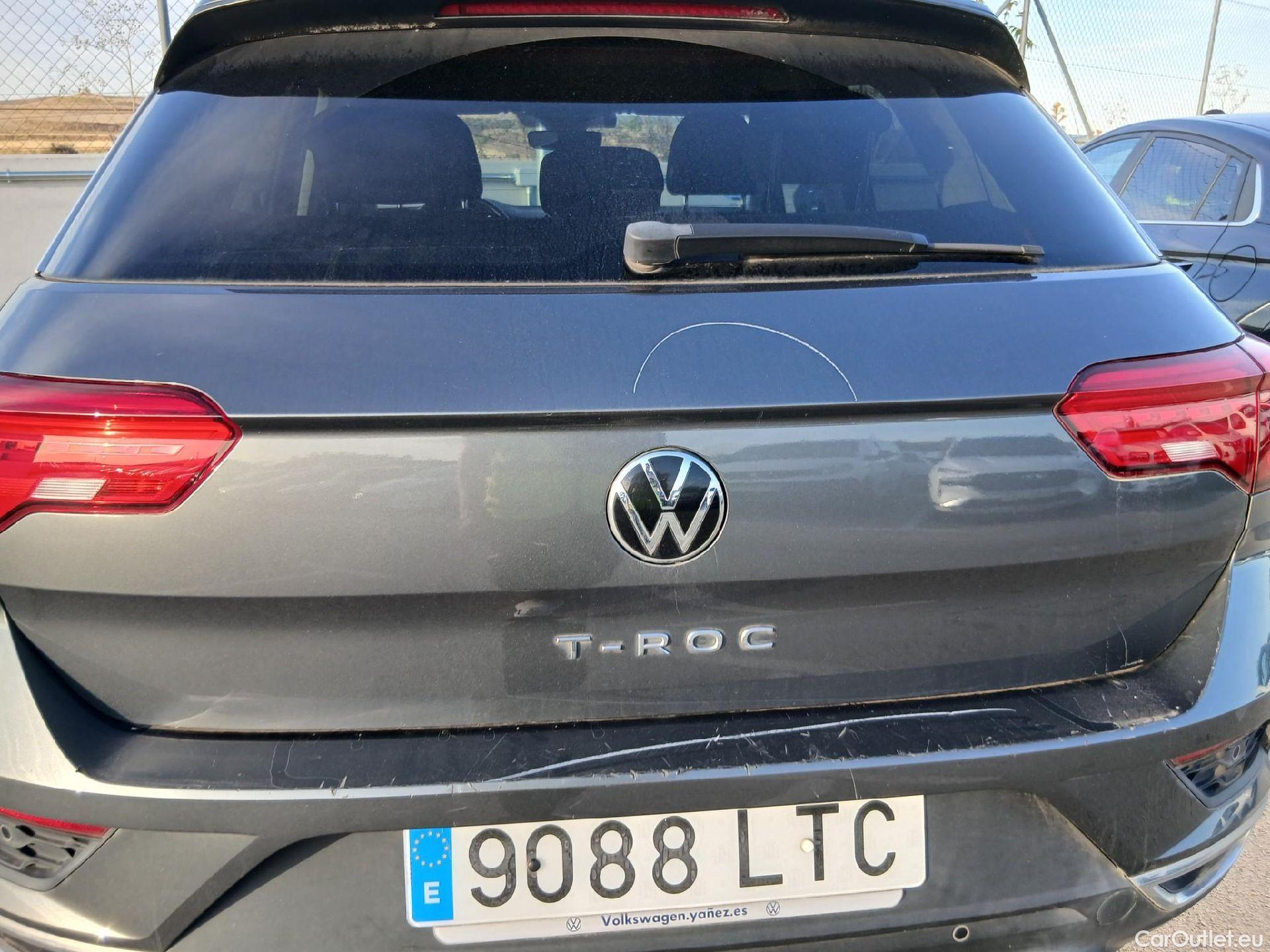  Volkswagen  T-ROC VOLKSWAGEN  / 2017 / 5P / todoterreno Advance 2.0 TDI 110kW (150CV) DSG (AC2) #9