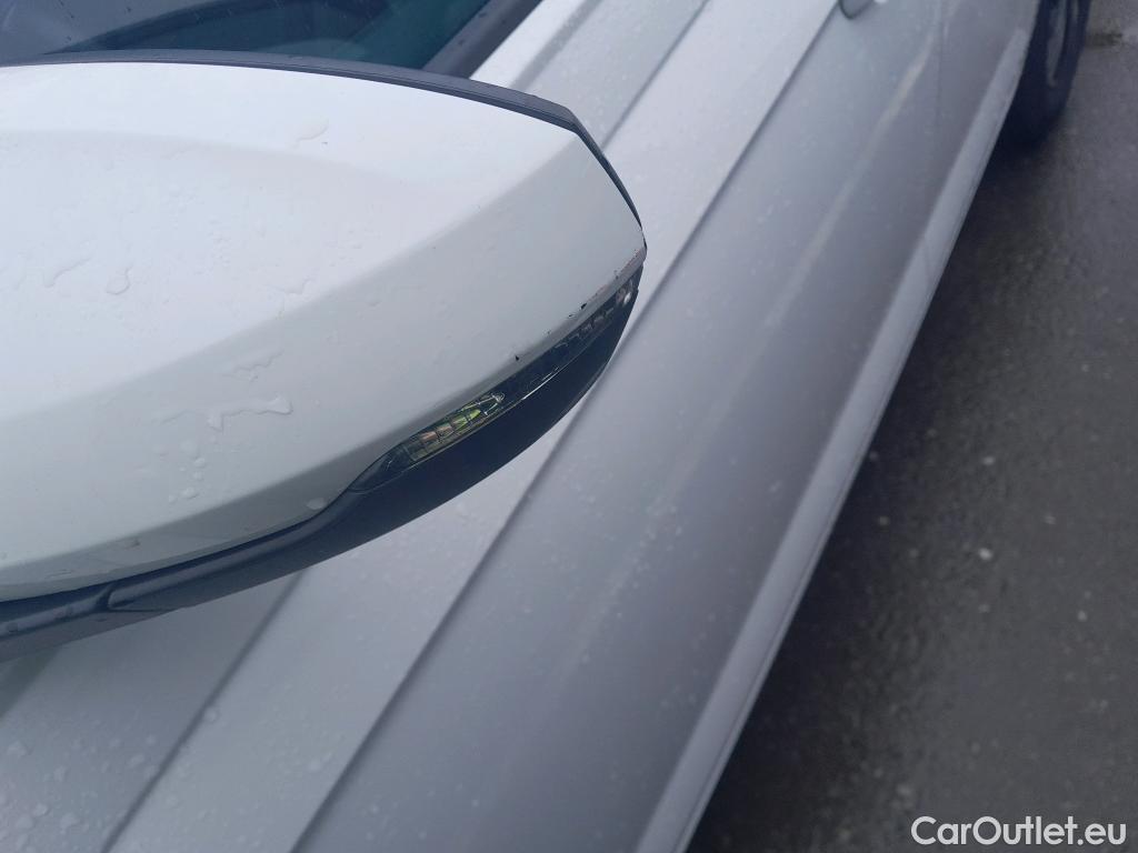  Volkswagen  Polo VOLKSWAGEN  / 2017 / 5P / berlina con portón Advance 1.0 TSI 70kW (95CV) #19