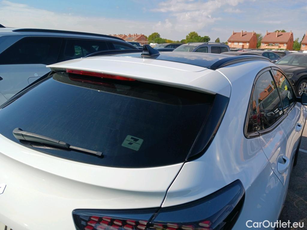  KIA  XCeed KIA  / 2022 / 5P / todoterreno 1.5 MHEV GT-line 118kW (160CV) DCT #3