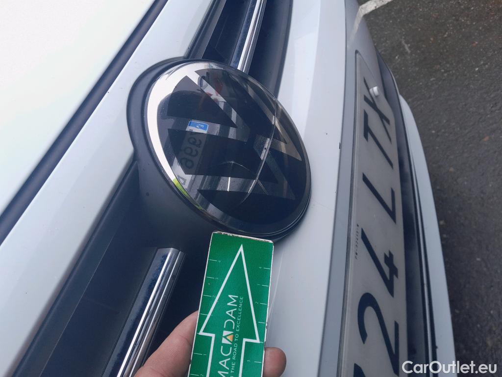  Volkswagen  Polo VOLKSWAGEN  / 2017 / 5P / berlina con portón Advance 1.0 TSI 70kW (95CV) #6