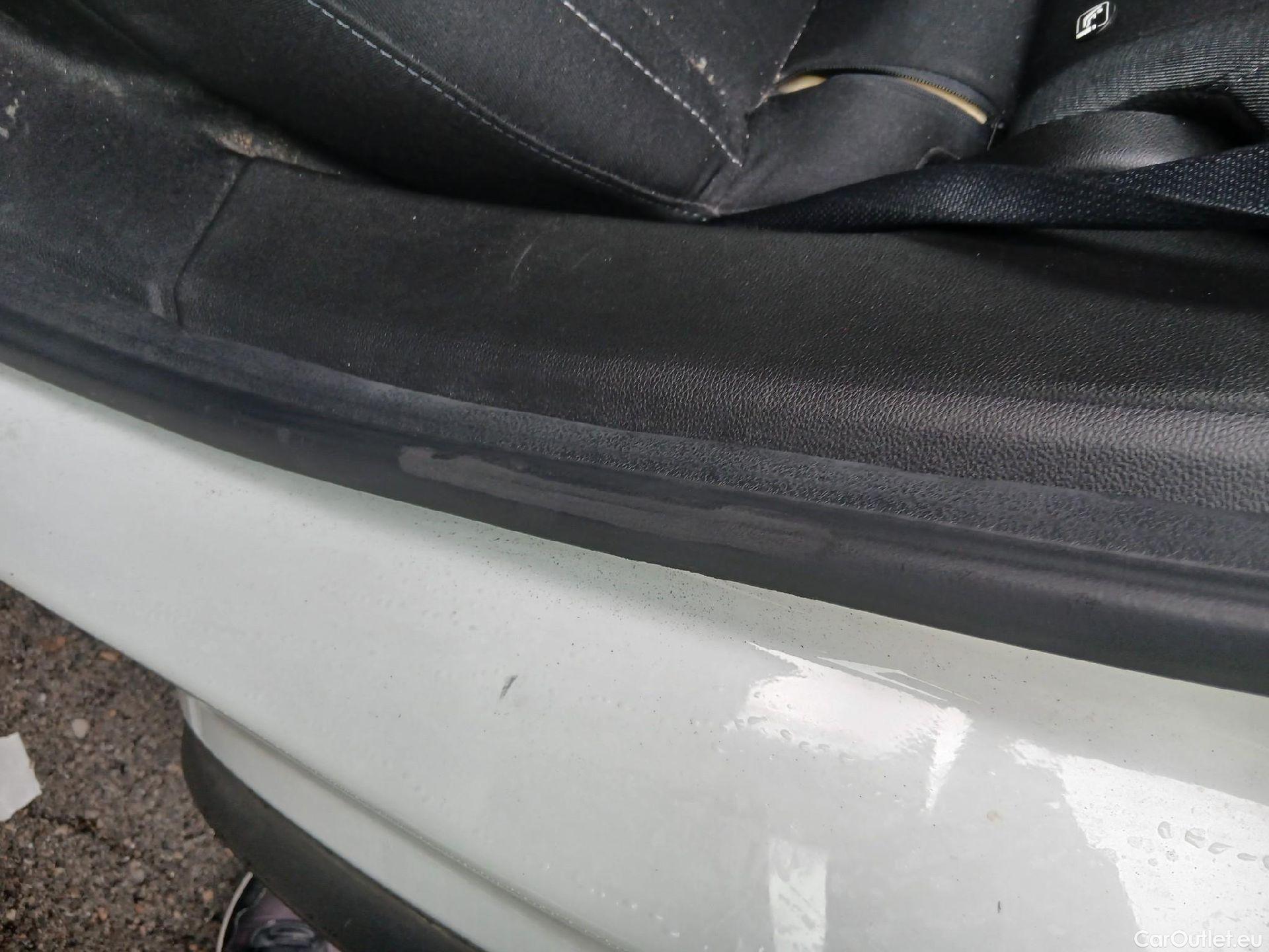  Renault  Captur RENAULT  / 2019 / 5P / todoterreno Intens TCe 90 (AC) #6