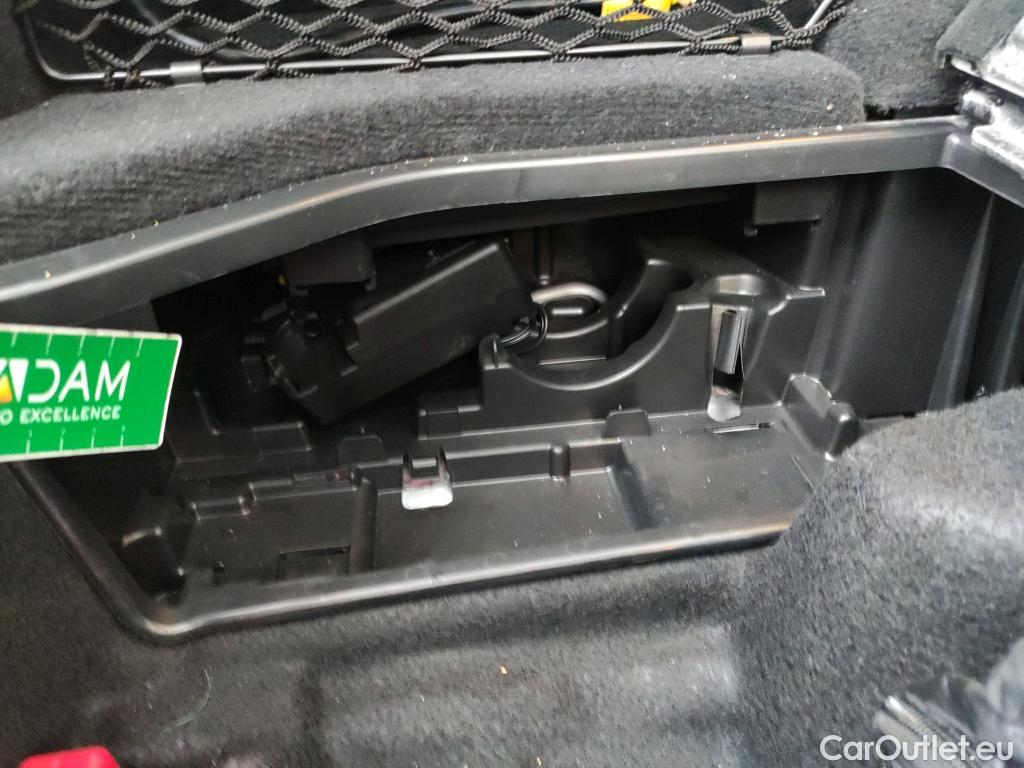  Mercedes  G-Klasee MERCEDES-BENZ GLC Coupé / 2019 / 5P / coupé GLC 300 de 4MATIC #7