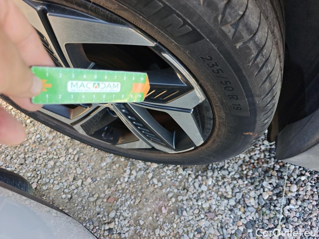  Hyundai  Tucson HYUNDAI  / 2020 / 5P / todoterreno 1.6 TGDI PHEV 195kW Tecno Sky Auto 4x4 #6