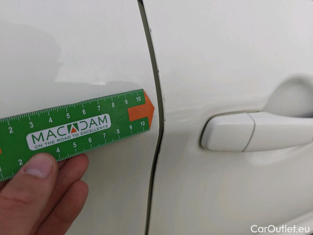  Nissan  Qashqai NISSAN  / 2017 / 5P / todoterreno DIG-T 103 kW (140 CV) E6D ACENTA (AC) #2