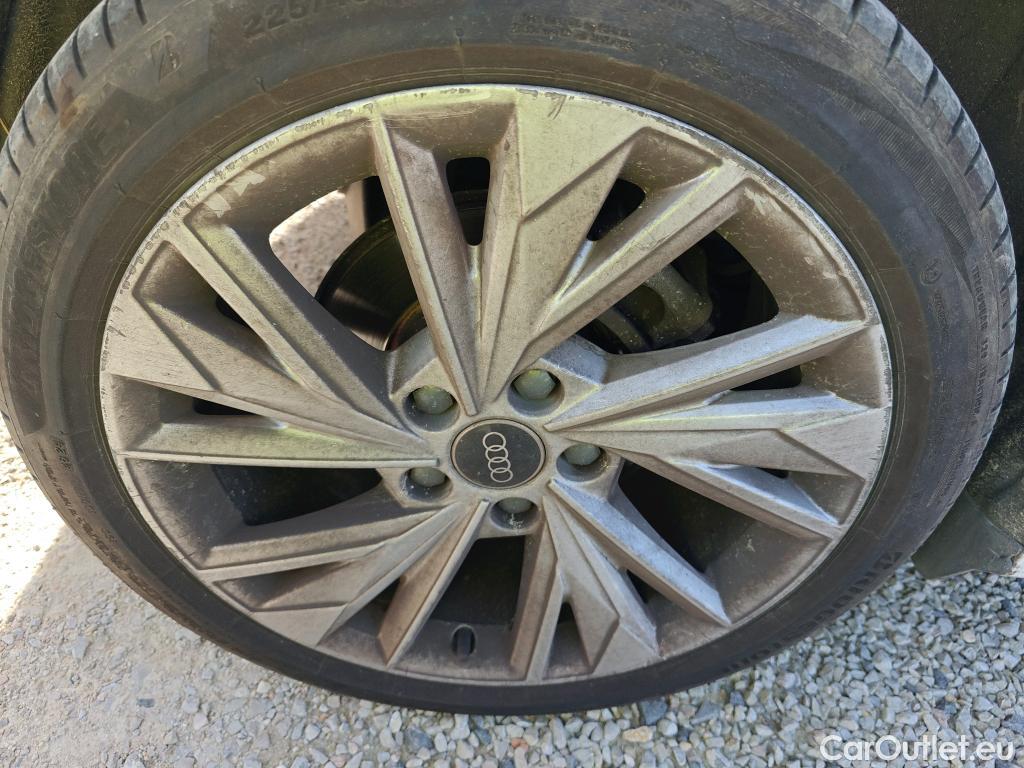  Audi  A3 AUDI  / 2020 / 5P / berlina con portón Sportback Advanced 30 TFSI 81kW S tronic (AC) #17