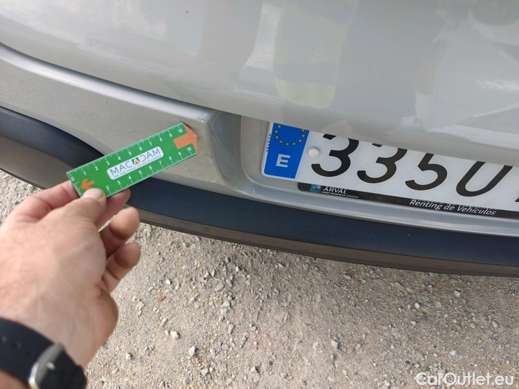  Citroen  C3 CITROEN  / 2020 / 5P / berlina con portón BlueHDi 75KW (100CV) S&S FEEL #30