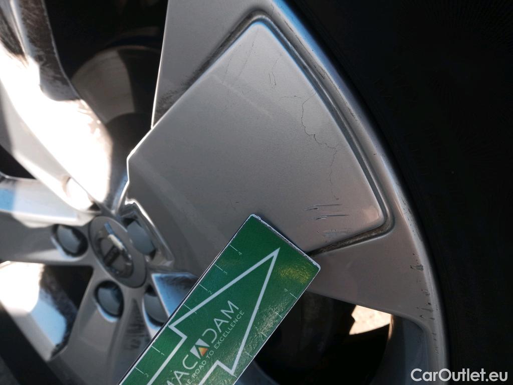  Volvo  XC 40 VOLVO XC40 / 2017 / 5P / todoterreno 1.5 T3 Momentum #25