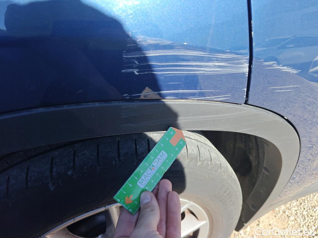  Bmw  X3 BMW  / 2017 / 5P / todoterreno sDrive18d #41