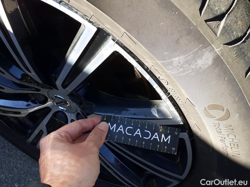  Volvo  XC60 VOLVO  / 2017 / 5P / todoterreno 2.0 T6 AWD Recharge Inscription Auto #5