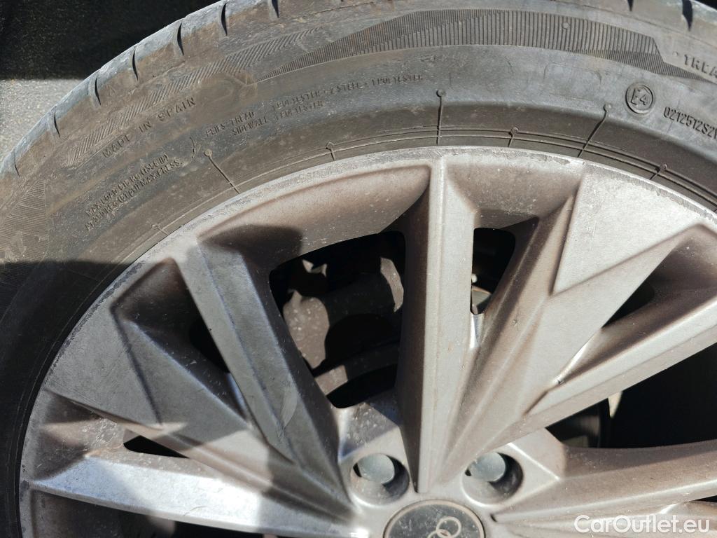  Audi  A3 AUDI  / 2020 / 5P / berlina con portón Sportback Advanced 30 TFSI 81kW S tronic (AC) #14