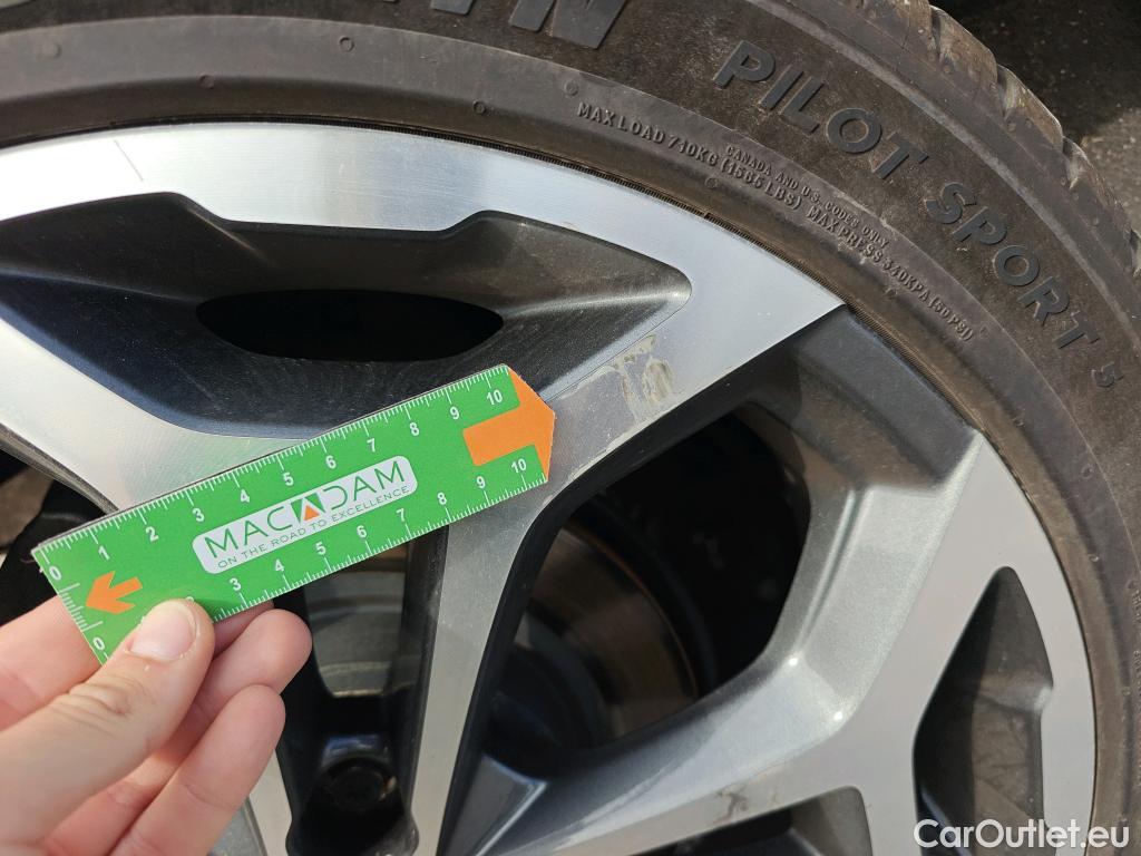  Renault  Kadjar RENAULT  / 2019 / 5P / crossover Techno GPF TCe 103kW (140CV) EDC #9