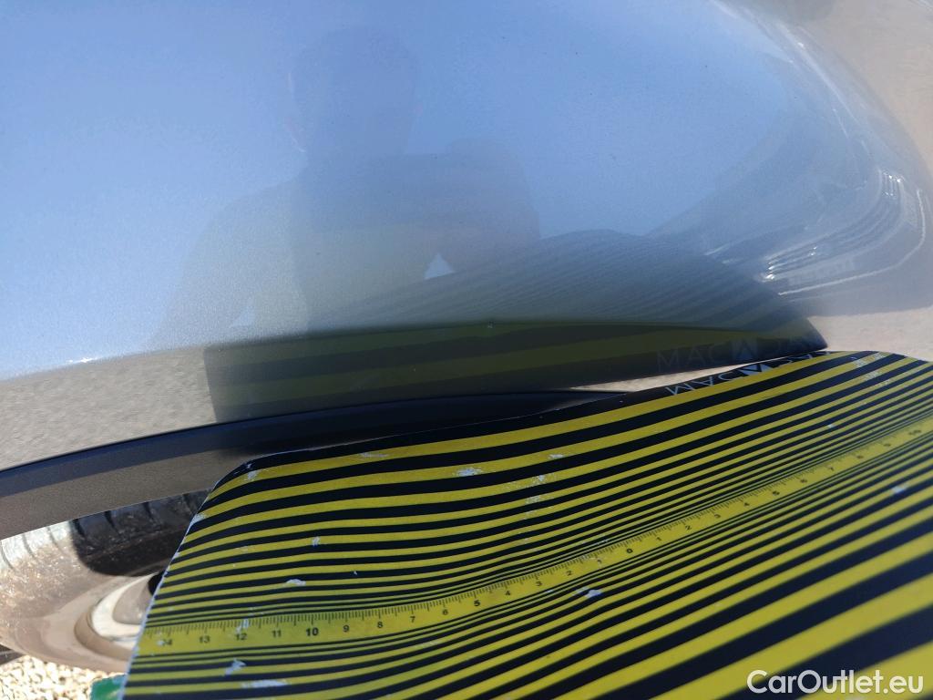  Toyota  C-HR TOYOTA  / 2019 / 5P / todoterreno 1.8 125H Advance #25