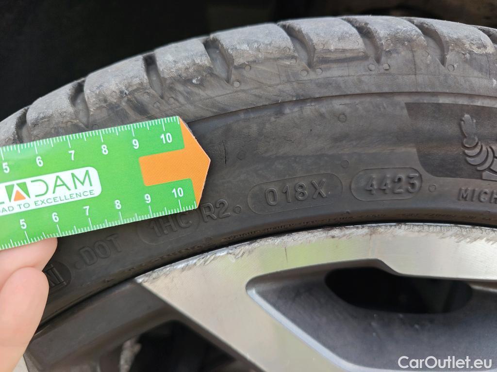  Renault  Kadjar RENAULT  / 2019 / 5P / crossover Techno GPF TCe 103kW (140CV) EDC #4