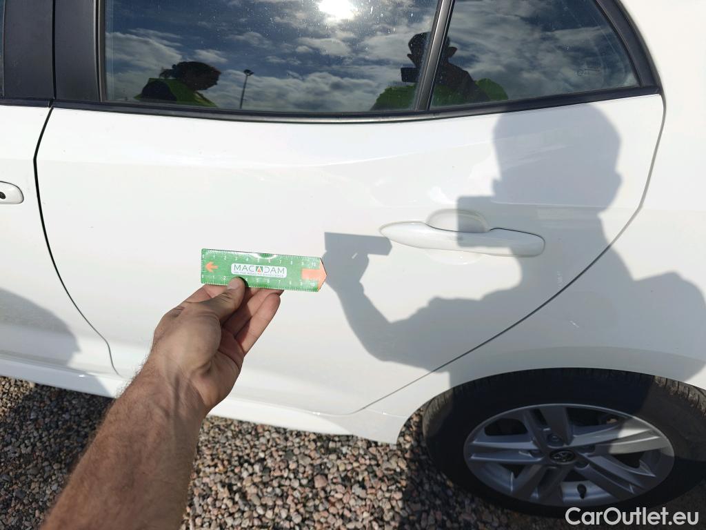  Toyota  Corolla TOYOTA  1.8 125H ACTIVE TECH E-CVT #44