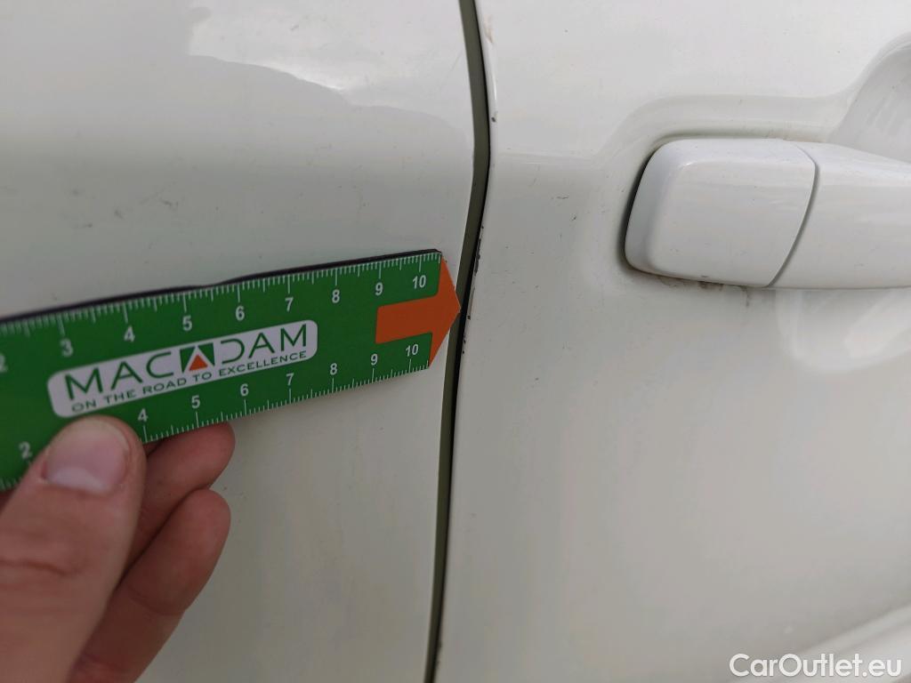  Nissan  Qashqai NISSAN  / 2017 / 5P / todoterreno DIG-T 103 kW (140 CV) E6D ACENTA (AC) #3